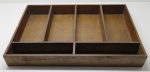 DIVERSOS - Antiga divisória interna em madeira. Med. 7x53x37 cm.