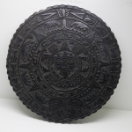 DIVERSOS - Mandala em madeira nobre entalhada. Dia. 50 cm.