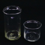 DEMI CRISTAL - Lote de vaso floreira e 2 vidros. Med. 17 cm e 5 cm.