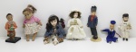 COLECIONISMO - Lote de 7 bonecas antigas diversas. Maior 20 cm. Marcas do tempo.