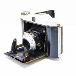 COLECIONISMO - Antiga máquina fotográfica FRANKAR ANASTIGMATIC VARIO, modelo SOLIDA I, acompanha estojo em couro. Decorativa. No estado.