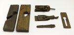 FERRAMENTAS - Lote de 6 ferramentas antigas, diversas. Med. 23 cm e 11 cm.