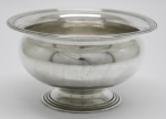 CHRISTOFLE - Bowl em metal francês, espessurado a prata da famosa manufatura CHRISTOFLE. Med. 9,5x15,5 cm.
