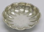 PRATA DE LEI - Bowl em prata contrastada 925 mls,. Med. 23x13,5 cm e peso 91 gr.