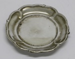 PRATA DE LEI - Salva em prata contrastada 925 mls,. Med. 12 cm e peso 74 gr.