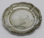 PRATA DE LEI - Salva em prata contrastada 925 mls,. Med. 12 cm e peso 73 gr.