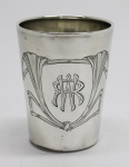 PRATA DE LEI - Copo monogramado em prata contrastada 800 mls,. Med. 7 cm  e peso 47 gr.