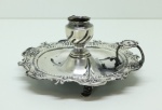 PRATA DE LEI - Castiçal palmatória decoração floral, borda recortada com contraste português Javali II. Med. 8x14 cm e peso 126 gr.