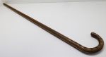 COLECIONISMO - Bengala em madeira nobre. Med. 92 cm.