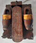Antiga escova Espalhola ( Galícia) para sapato com desenhos na madeira, -  Medidas: 15x20 cm - Lote com escova usada)