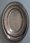 Duas bandeja antiga prata 90 Wolff  - Medidas: 42x30 cm e  52x36 cm ( Lote no estado com vários arranhões)