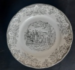 Prato decorativo em  porcelana Schimdt - Diâmetro:  19 cm