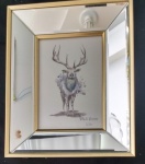 Lindo porta retrato com acabanemos com espelho e dourado - Medidas:: 22x27 cm