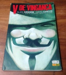 Gibi - V DE VINGANÇA - ALAN MOORE & DAVID LLOYD - Classíco - No estado