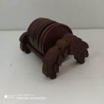 Porta Copo de Madeira nobre com 11 unidades trabalhados - Mede 14x12x9 cm - No estado