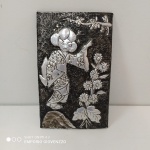 Talha chinesa  em madeira  com trabalho em folha de prata. Mede 19x32 cm 