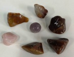 Coleção de Belíssimas 7 pedras semi preciosas alisadas . Medem na media: 6 cm