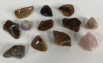Coleção de Belíssimas 12 pedras semi preciosas alisadas . Medem na media: 6 cm
