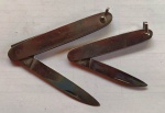 Par de antigos canivetes em metal - No estado