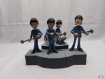 Boneco The Beatles animado em plástico duro, da Mcfarlane.