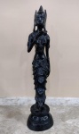 Escultura em bronze, ricamente cinzelada, representando divindade indiana - mede 55 cm de altura