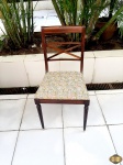 Cadeira em madeira nobre com pé palito, assento em palhinha e almofada acolchoada. Medindo 45cm x 37cm o assento x 89cm de altura do encosto. Retirada  em  Copacabana