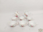 Antigo Jogo café 8 Peças em Porcelana  padra rami  decoraçao floral , Medida: Leiteira 9 cm x 5 cm , Açucareiro 6,5 cm x 4,5cm , 6 xícaras 4 cm altura x 6 cm diâmetro