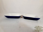 2 Travessas retangular em Ceramica Vitrificada Azul . Medida:12 x 23 . Apresenta Trincado e Craquelê