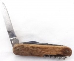 Canivete da marca Eberle Corneta, maior comprimento fechado 9cm, sem a parte lateral.