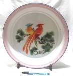Prato decorativo produzido em agata, com representação de pássaros, diâmetro 34,5cm, marcas do tempo.