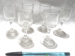 Lote contendo 6 taças para licor produzidas em vidro, altura 9cm. 