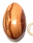 Ovo produzido em madeira para costurar meias, maior comprimento 7cm