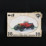 Álbum com coleção de carros antigos publicado pela casa Editrice Capitol - C.E.B Bologna. Total de 16 cartões postais com ilustrações coloridas. Dimensões: 15 cm x 10,5 cm.