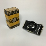KODAK BULLET - ANOS 30 -  Antiga e elegante Câmera de bolso em baquelite e metal, design ART DÉCO. Acompanha caixa original.