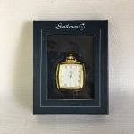 Relógio de bolso de quartz, funciona a bateria, na caixa original da coleção "Gentleman Collection", feita pela editora Planeta deAgostini.