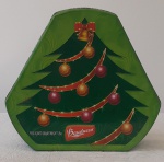 Bonita Lata de Biscoitos BAUDUCCO = Cookies. Decorada com motivos natalinos.          Medidas 8 x 22 x 24 cm. Marcas do tempo.