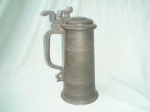 Tankard estanho, contrastado no fundo, gravado IBM, troféu colibri. Med. 25x11 cm. cx2