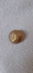 NOBREZA BRASILEIRA - BARÃO DE MAIA MONTEIRO . Botão de farda com bonito brasão. Metal dourado. Marcas do fabricante T.W.&W. - Paris  Século XIX. Diâmetro 30 mm .