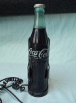 COLECIONISMO - Telefone Coca-Cola, com base em plástico. Alt. 26 cm. Funcionando. cx 6