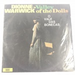 COLECIONISMO -  Disco de vinil ,  Lp DIONNE WARWICH  / " VALLEY OF THE DOLLS "  de 1968 . Em bom estado de conservação .