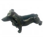 Escultura de cachorro em bronze. Em bom estado. Necessita de limpeza. Medida: 6x10 cm.