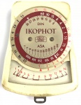 COLECIONISMO - Fotômetro IKOPHOT Zeiss Ikon, com escalas em ASA e DIN, Made in Germany. No estado. Sem teste de funcionamento.