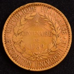 Medalha Comemorativa, França - 200 Anos da Exposição Universal, Data 1789/1889, Bronze, Peso 14,5 g, Diâmetro 33 mm, Muito Bem Conservada.