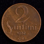 Moeda Estrangeira, LETÔNIA, 1º Período, Valor 2 Santimi, Data 1932, Bronze, Soberba.