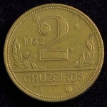 Moeda do Brasil, Valor 2 Cruzeiros, Data 1942, Bronze Alumínio, Muito Bem Conservada.