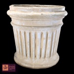 VASO EM CIMENTO - MED 37 X 37 CM.