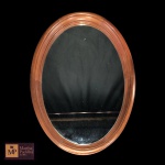 ESPELHO OVAL COM MOLDURA EM MADEIRA - MED: 67 X 48 X 4  CM.