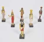 COLECIONISMO -  Lote composto por 06 pequenas esculturas em material sintético de coleção ricamente policromados a mão com riqueza de detalhes, retratando figuras da mitologia  Med: 13cm de altura