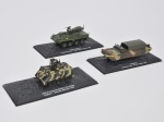 Lote composto por 03 miniaturas de coleção de veículos militares em metal esmaltado sendo: M1128 Stryker MGS  , DUKW 353 e M163 A1 Vulcan 5th Bataillon Acondicionados em estojo. Med do maior: 09 x 04cm