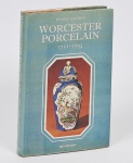 LIVRO - Worcester Porcelain - 1751 a 1793 - Por Henry Sandon - 98 páginas com catalogação das mais raras cerâmicas.